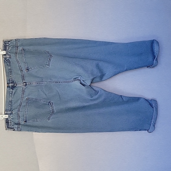 Casual Blue Distressed Jeans - Picture 7 of 12